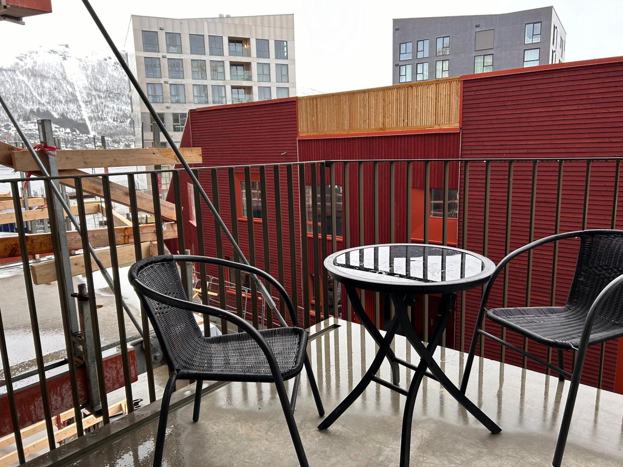 R&r/staycationnew Flat At Vervet Tromsø